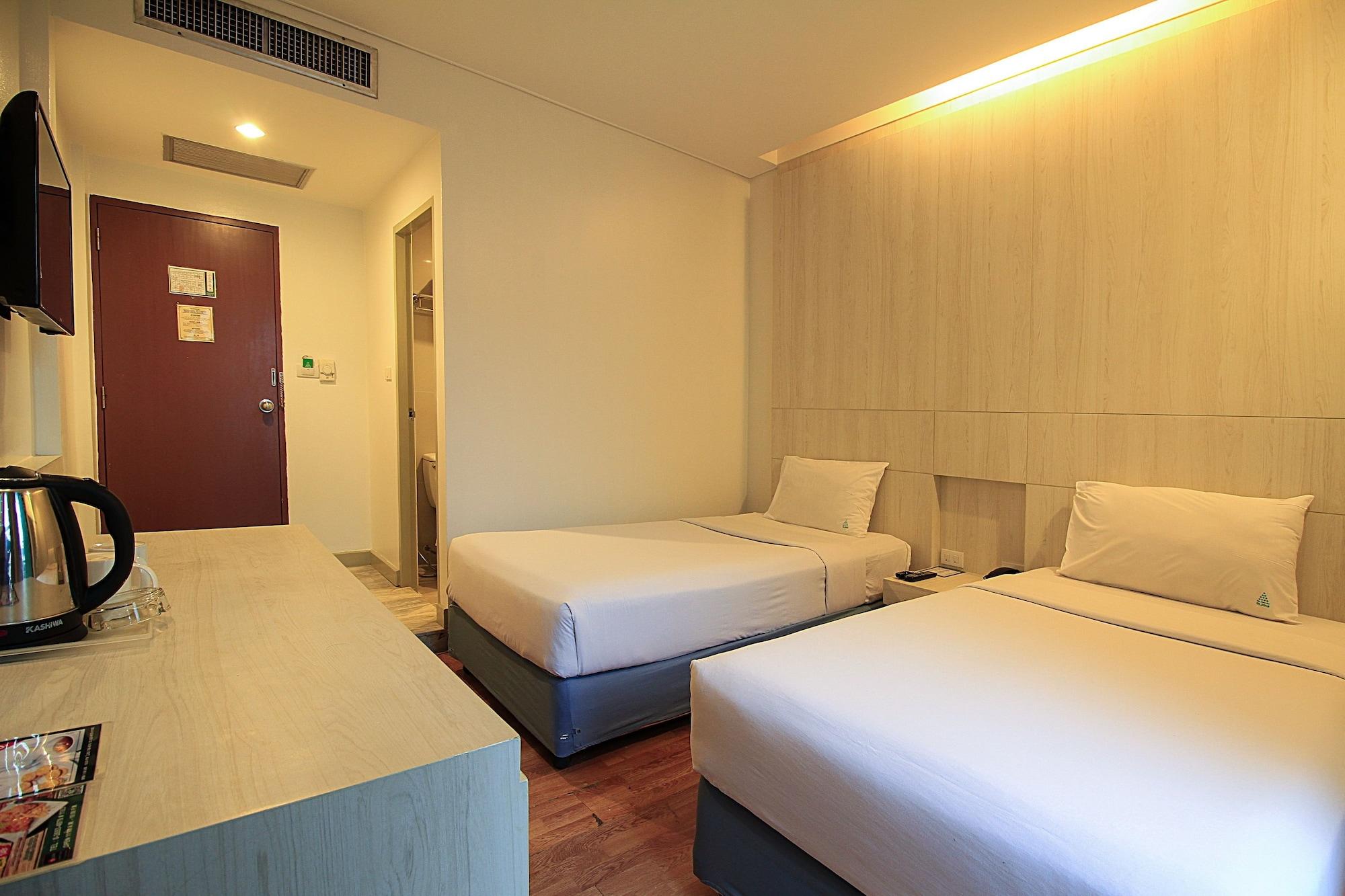 Ten Stars Hotel Bangkok Extérieur photo